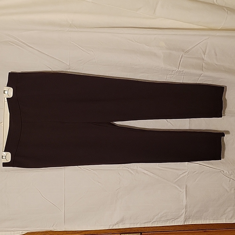 Susan Graver 2 pair sz M, slim leg pants